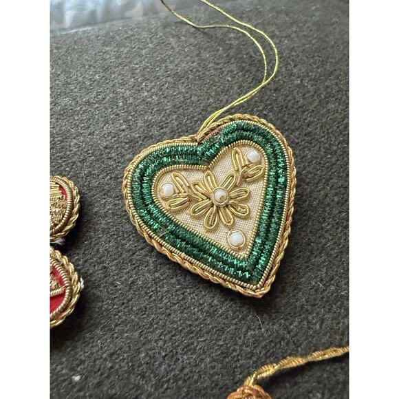 8 Vintage Christmas Ornaments, Velvet Beaded Pearls Holiday 2” - Picture 7 of 9